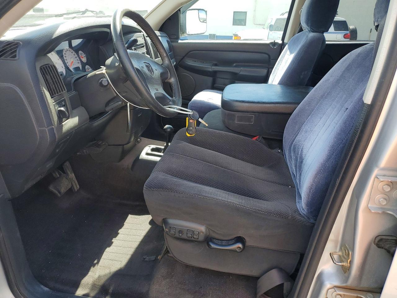 2003 Dodge RAM 2500 ST