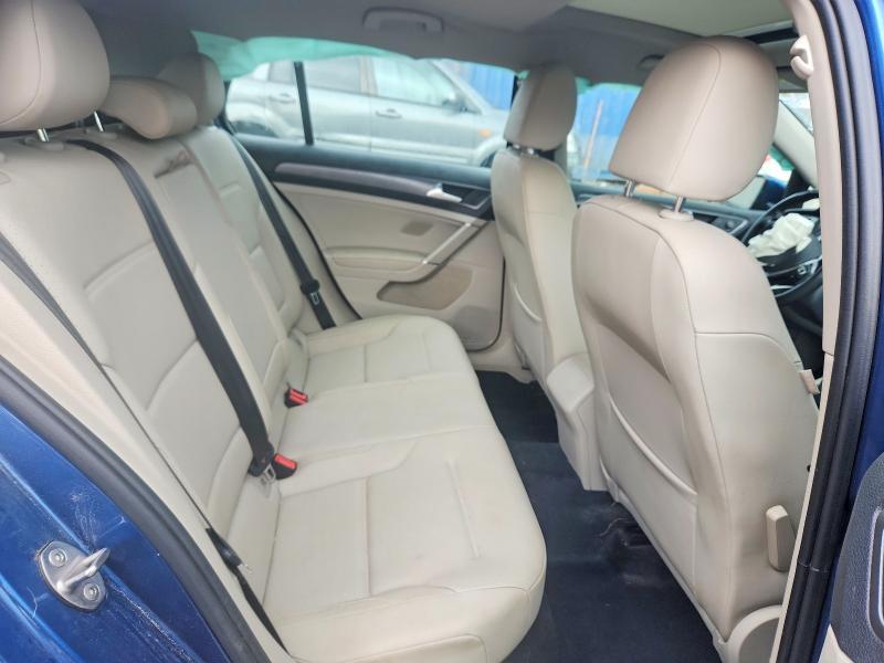 2019 Volkswagen Golf S/se