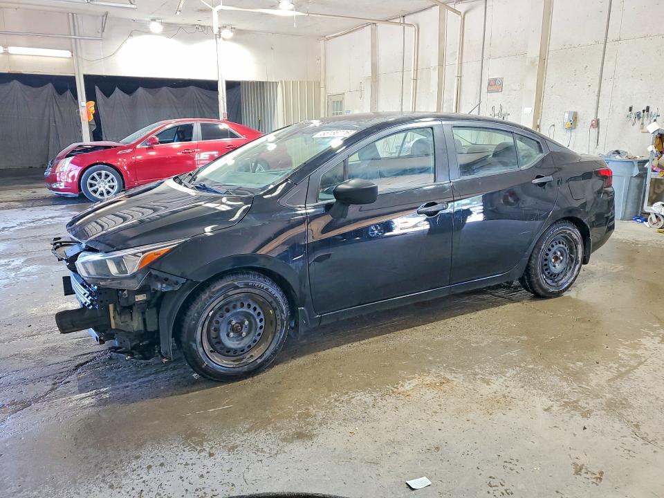2022 Nissan Versa s
