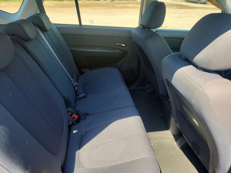 2012 KIA Rondo