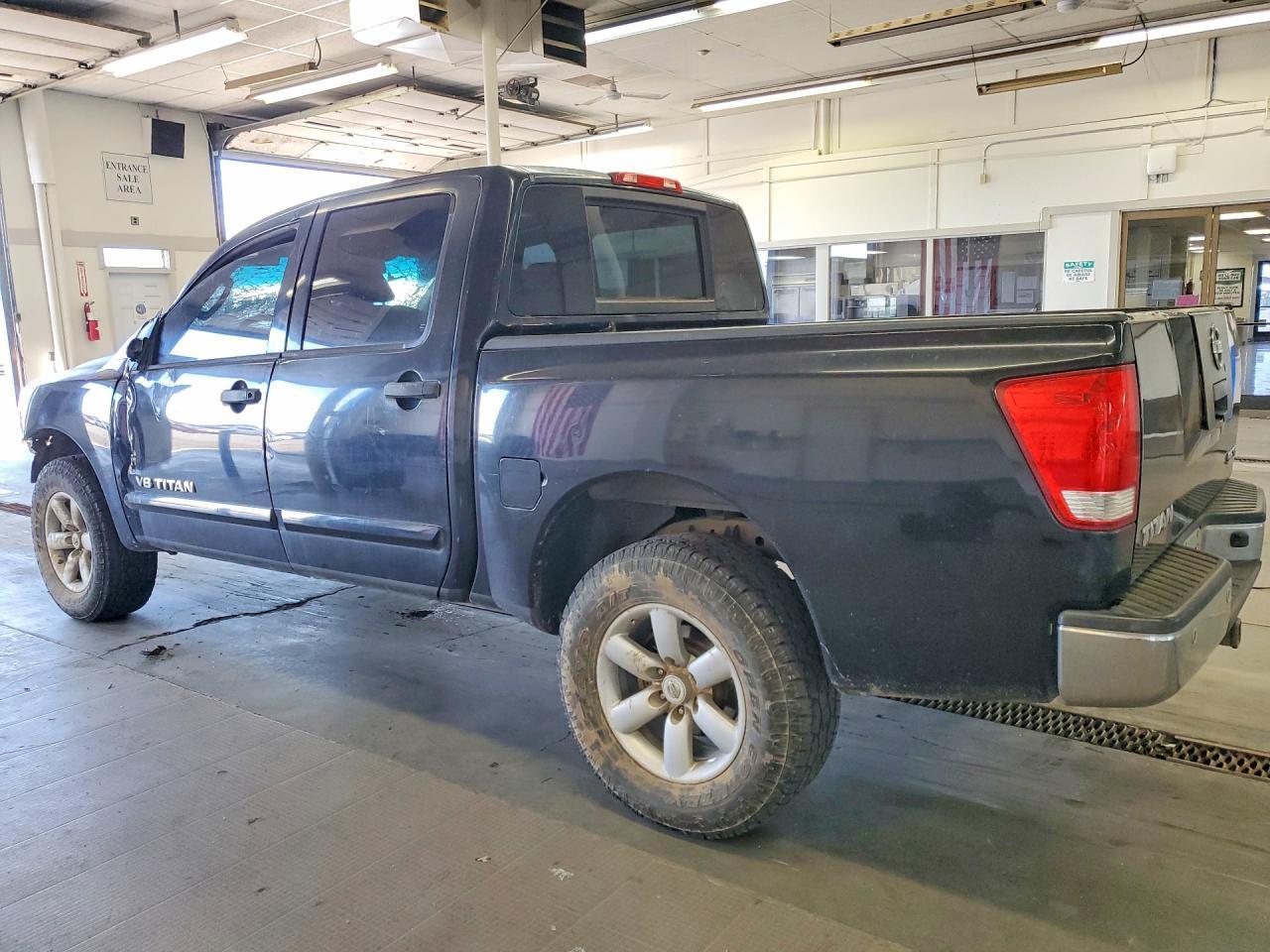 2010 Nissan Titan SE