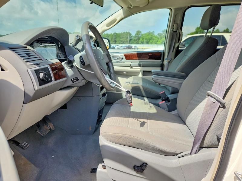 2010 Chrysler Town & Country Touring