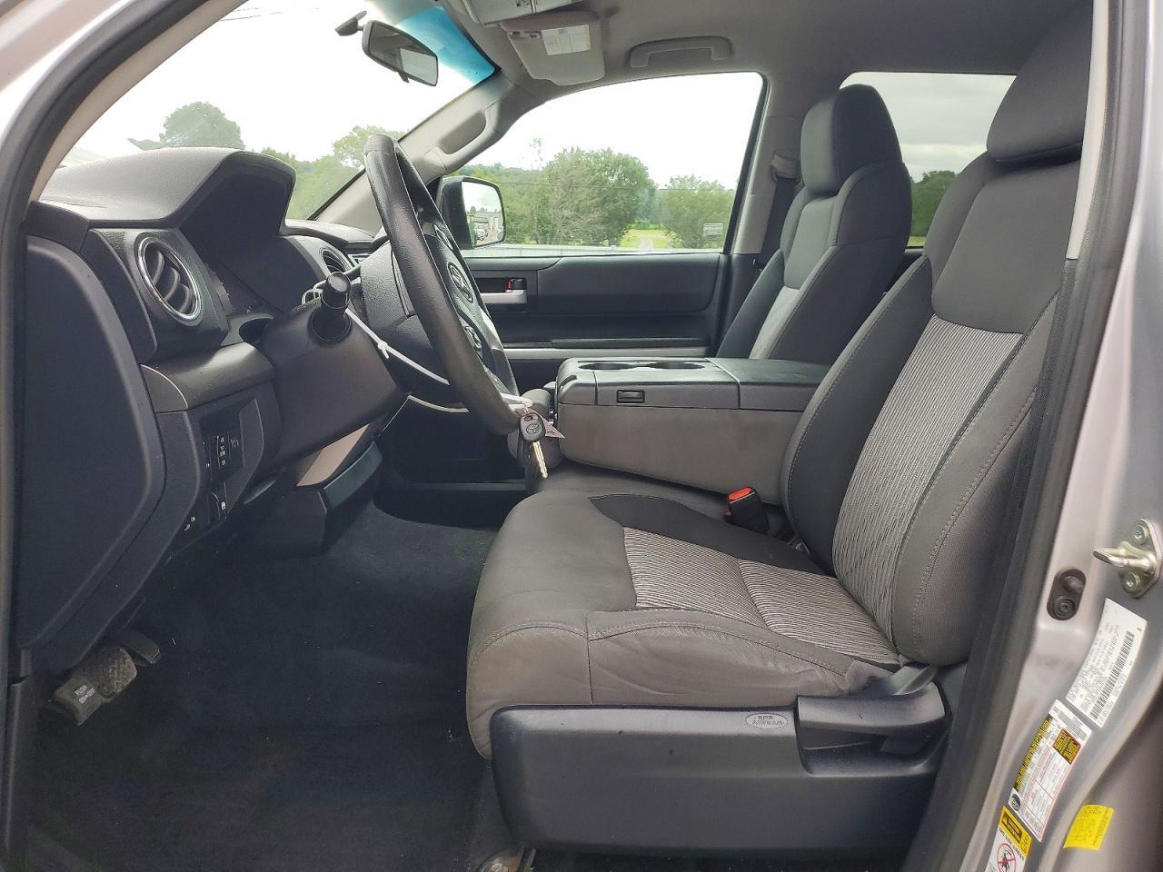 2017 Toyota Tundra SR5