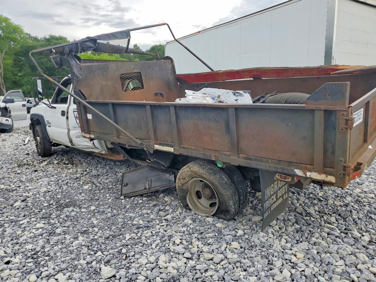2002 Chevrolet Silverado Dump Truck