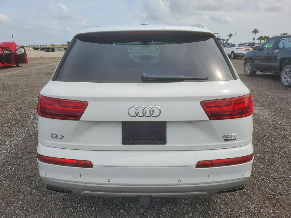 2017 Audi Q7 Premium Plus
