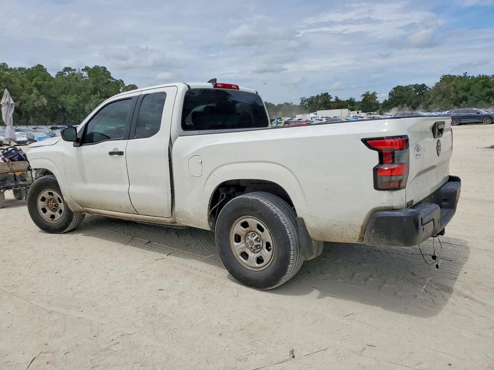 2023 Nissan Frontier s