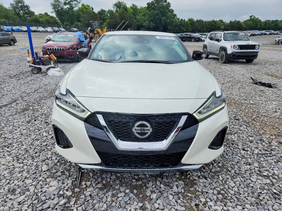 2021 Nissan Maxima sv