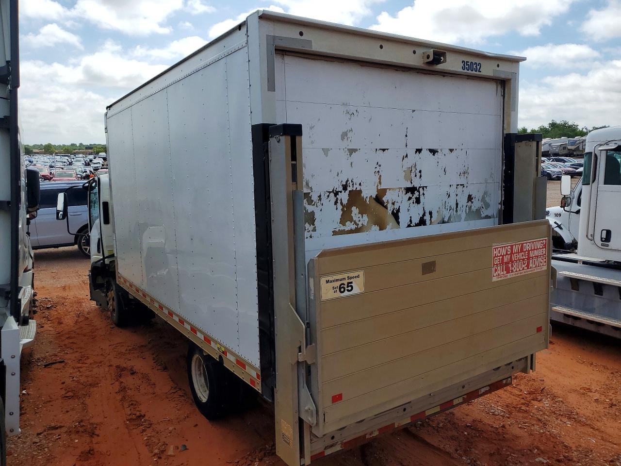 2020 Isuzu NPR BOX Truck