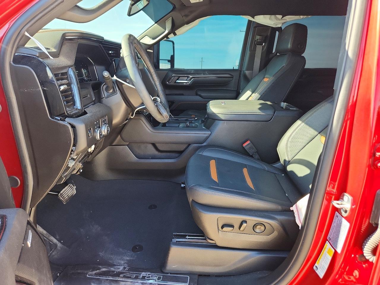 2025 GMC Sierra K2500 AT4