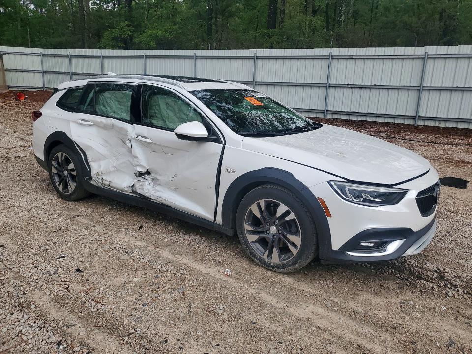 2018 Buick Regal Tourx Preferred