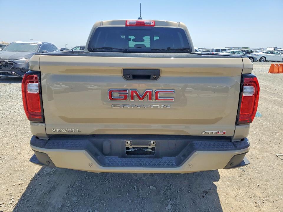 2024 GMC Canyon AT4