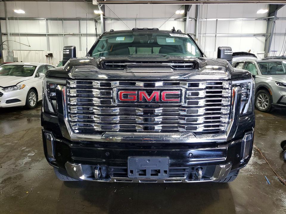2024 GMC Sierra K2500 Denali