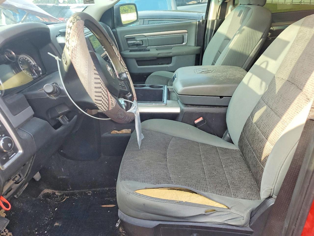2014 Dodge RAM 1500 SLT