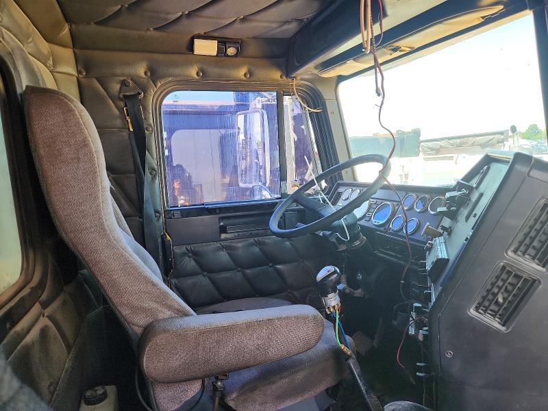 2010 Freightliner FLD120 Dump Truck