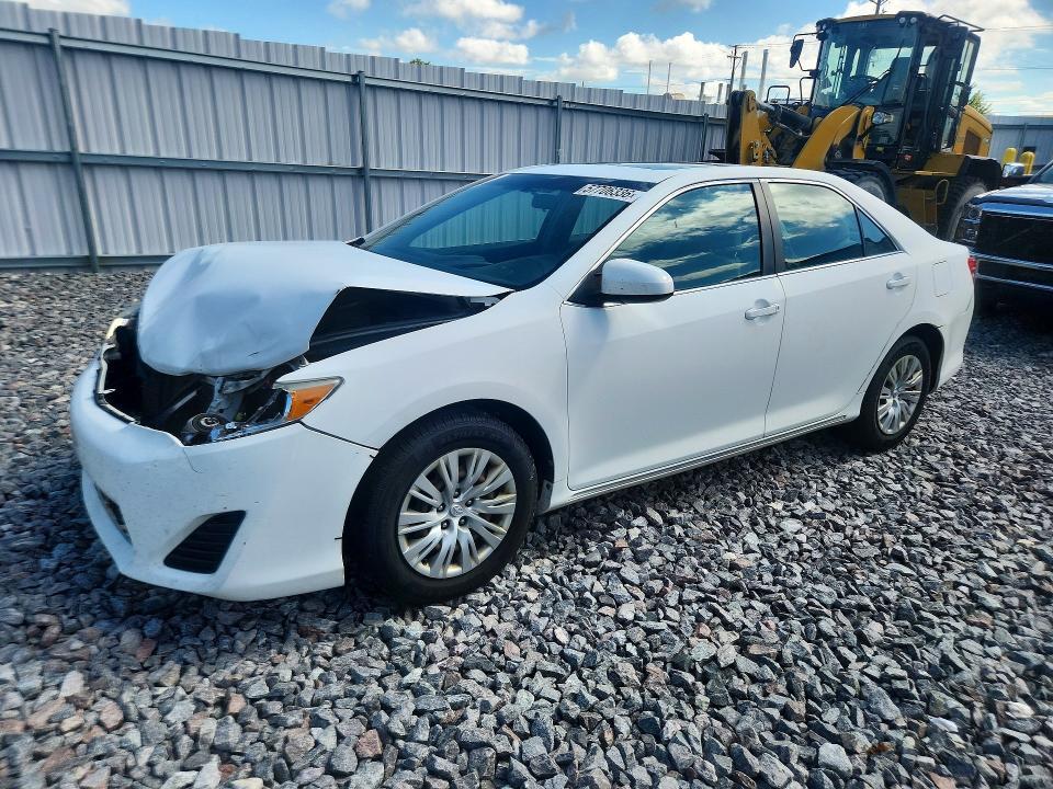 2012 Toyota Camry le
