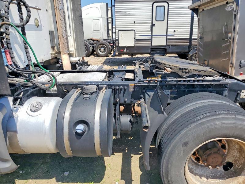 2018 Peterbilt 579 Semi Truck