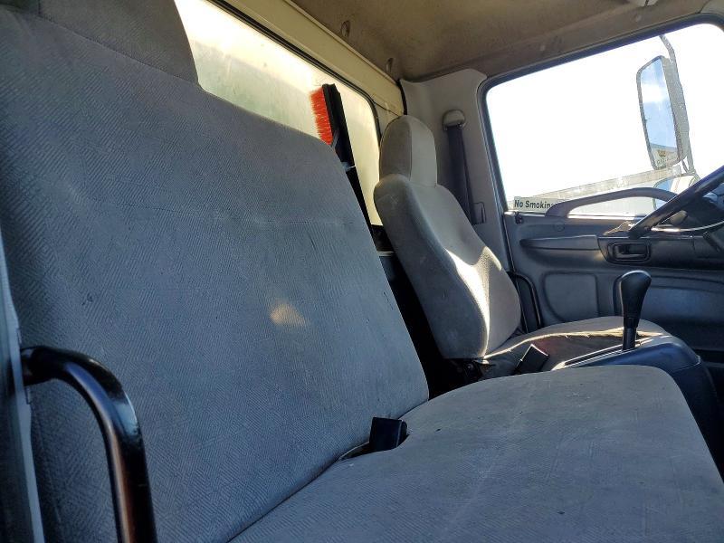 2007 Hino 268 box Truck