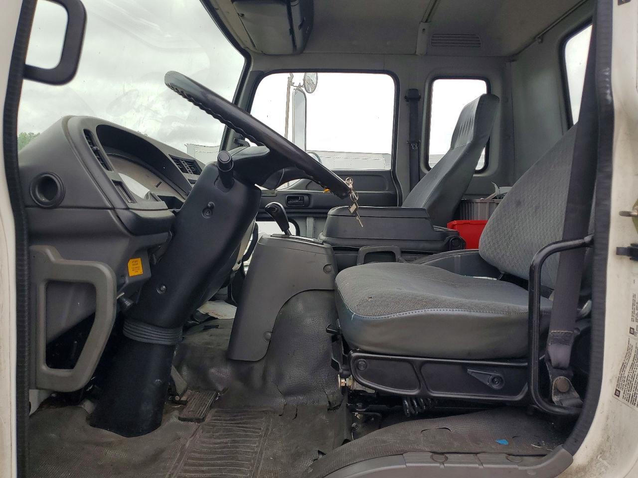 2005 GMC T7500 BOX Truck