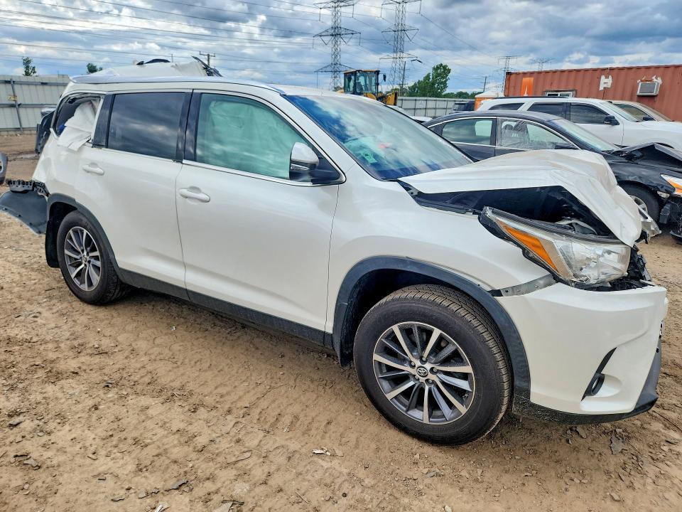 2019 Toyota Highlander xle