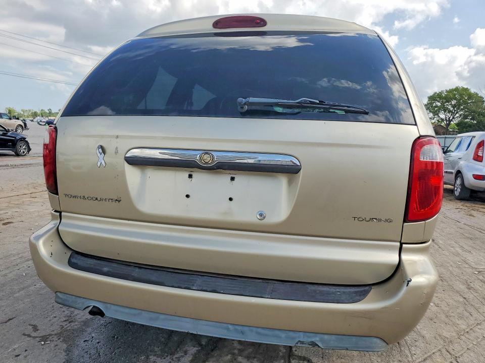 2005 Chrysler Town & Country Touring