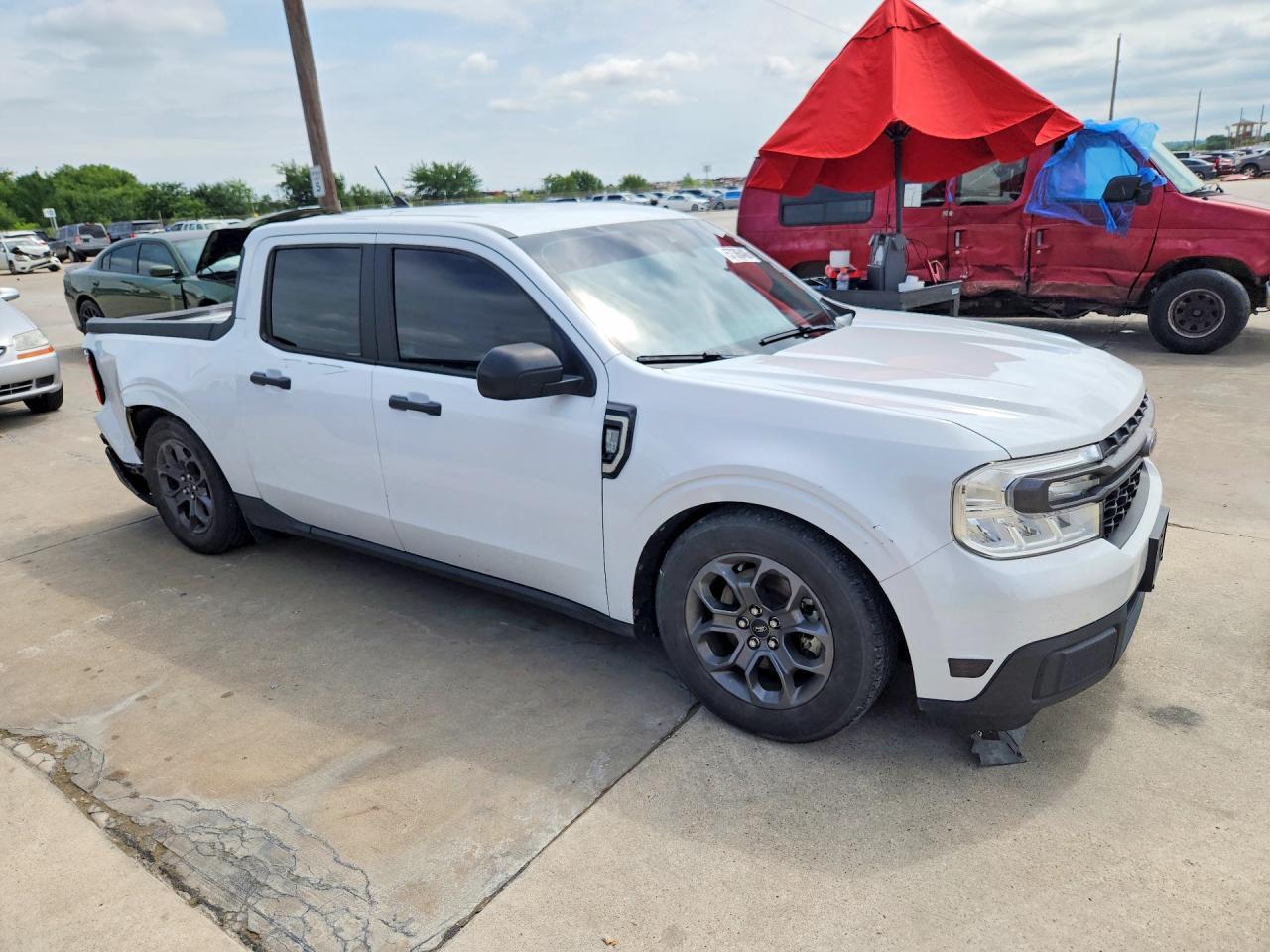 2022 Ford Maverick XL