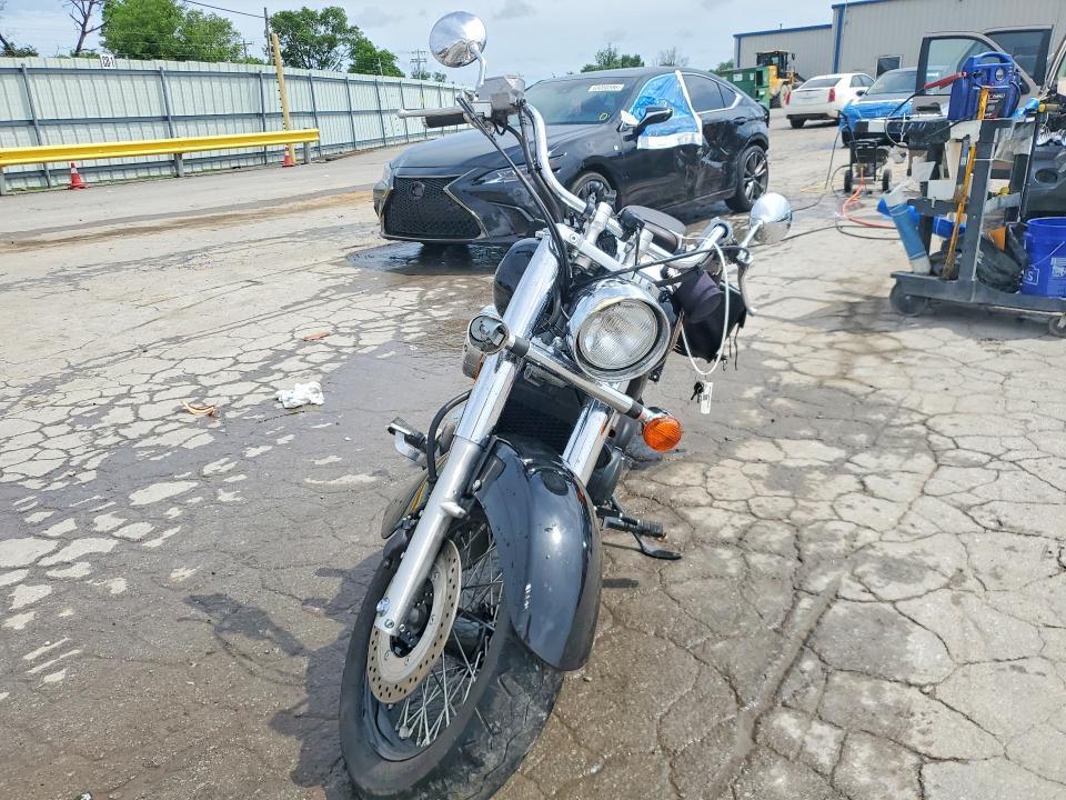 2024 Honda VT750 C