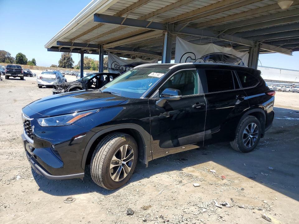 2026 Toyota Highlander xle