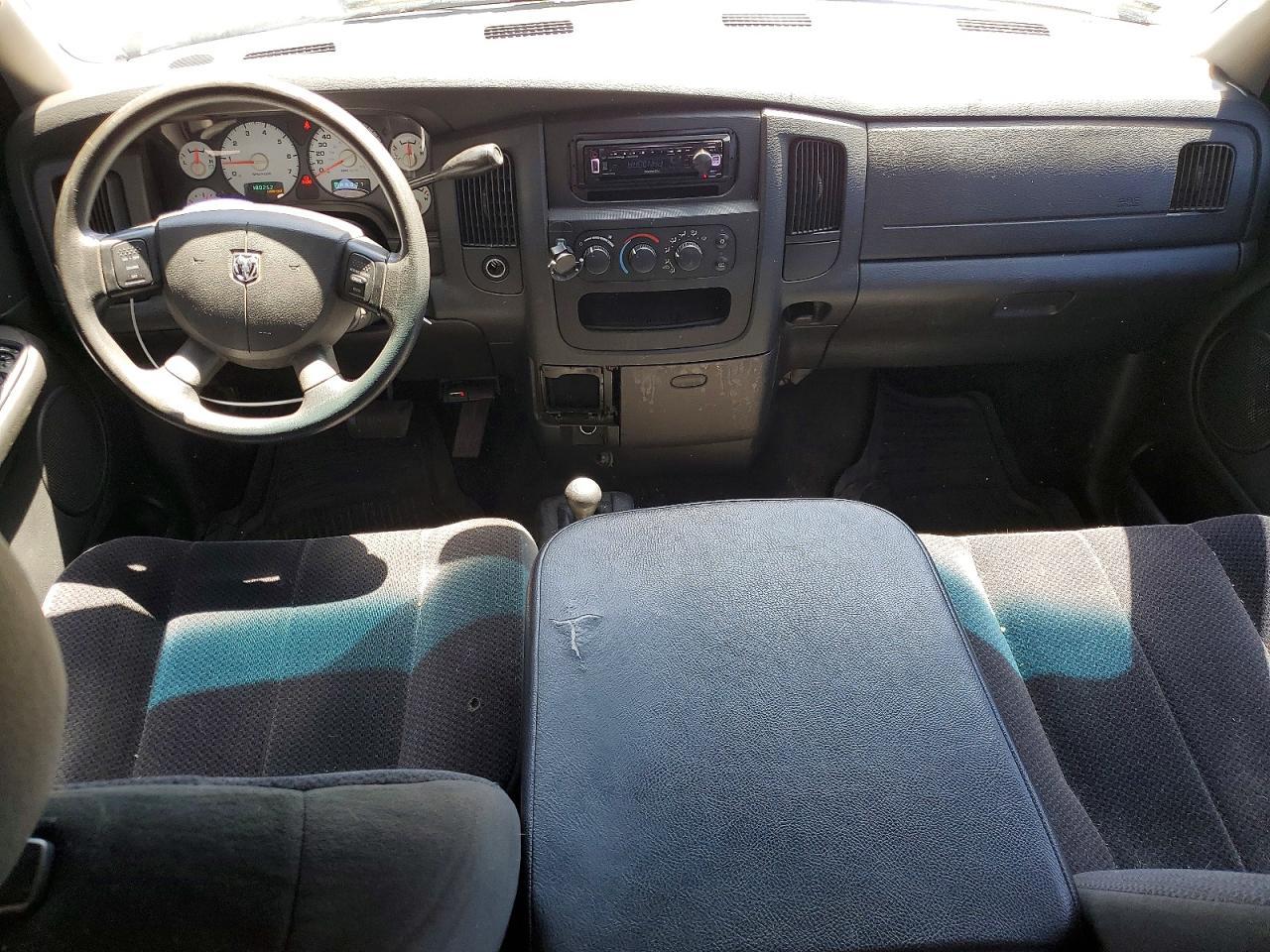 2005 Dodge RAM 1500 ST