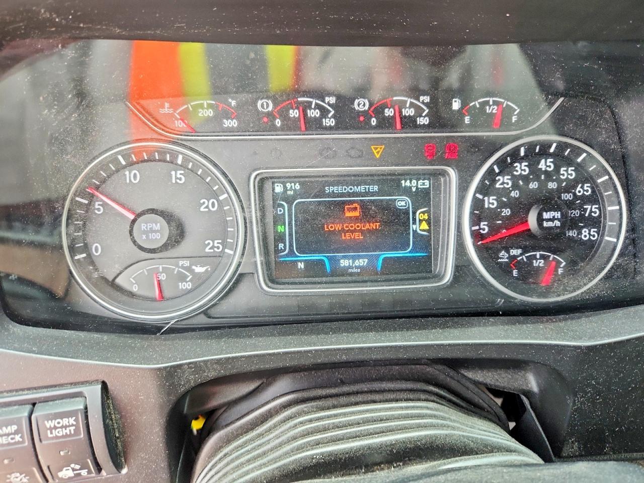 2020 International LT625 Semi Truck