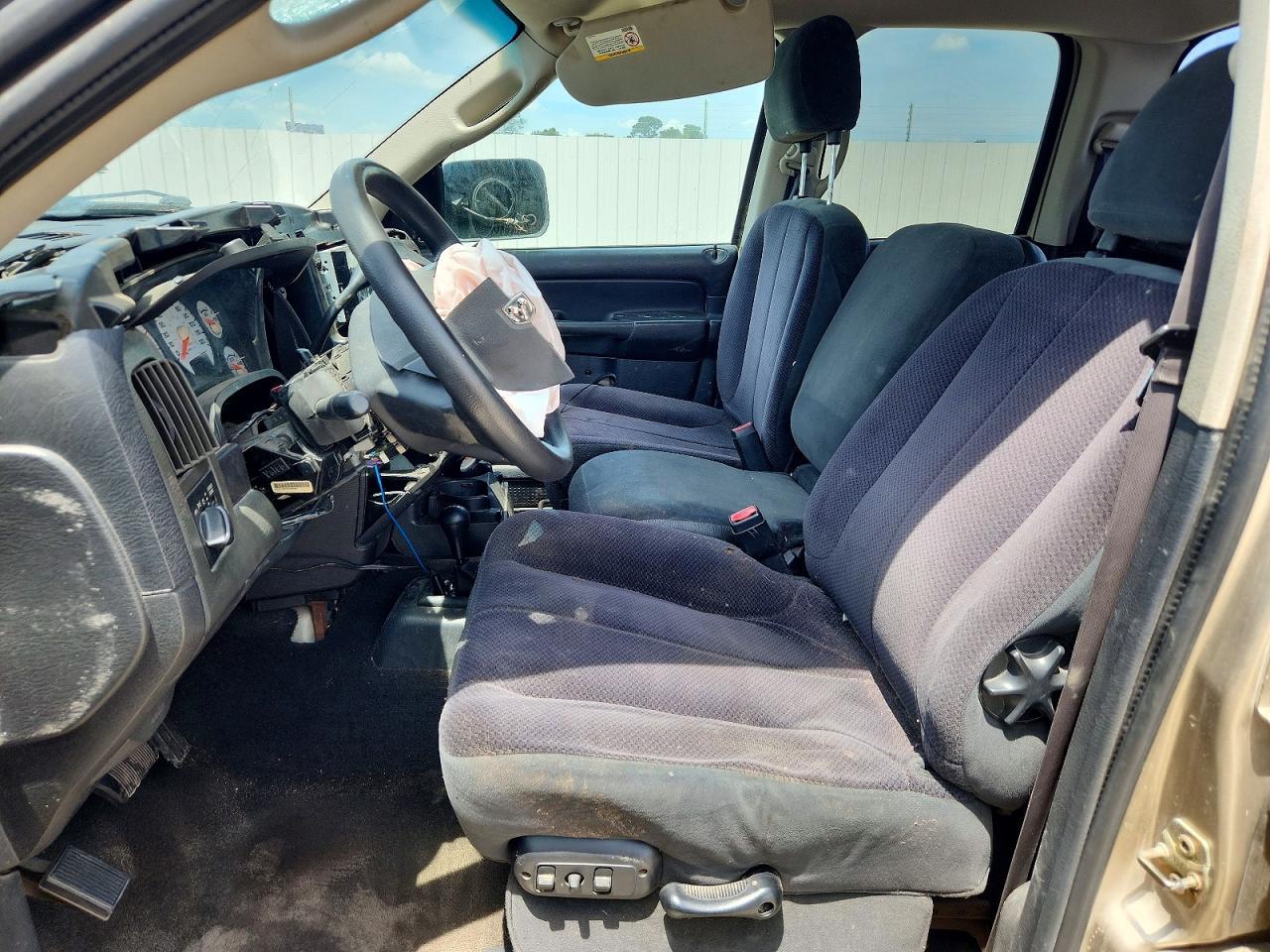 2004 Dodge RAM 2500 ST