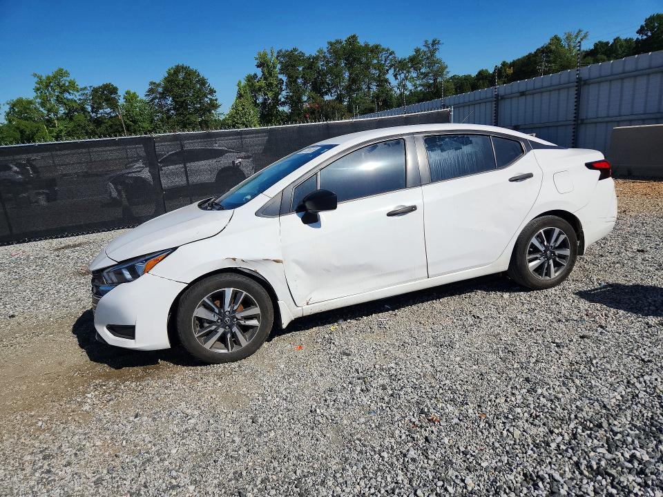 2024 Nissan Versa s