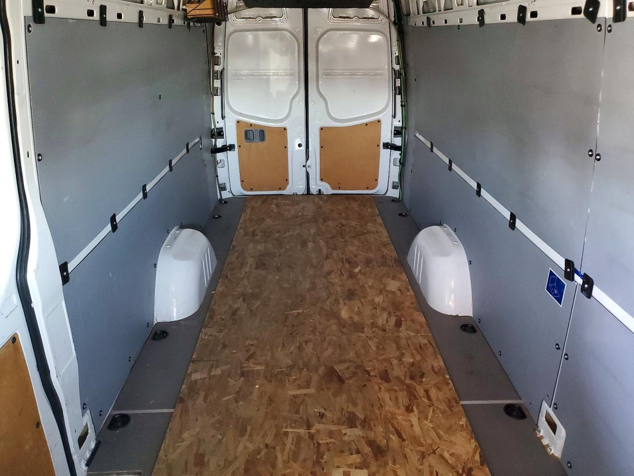 2016 Mercedes-Benz Sprinter 2500 Delivery Van