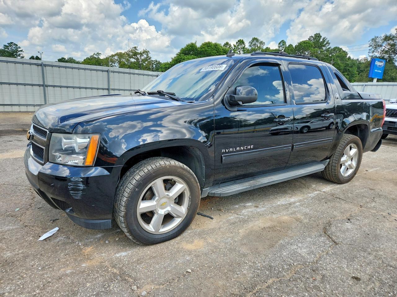 2013 Chevrolet Avalanche LT