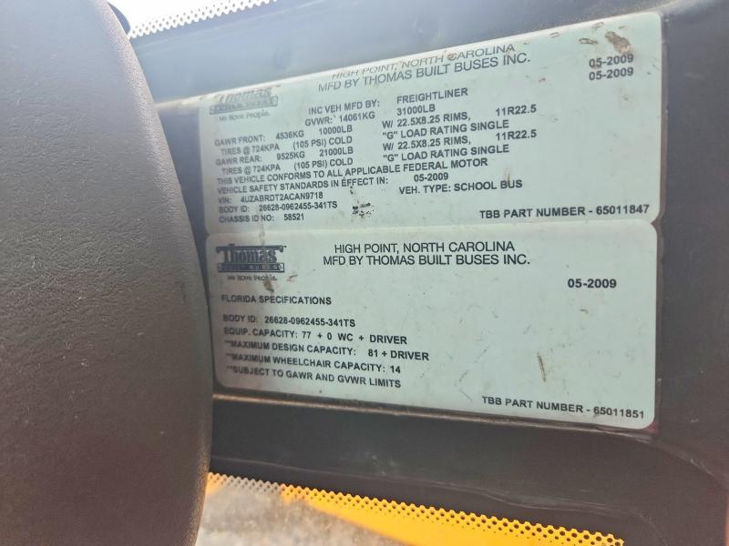 2010 Thomas SAF-T-LINER C2-School Bus
