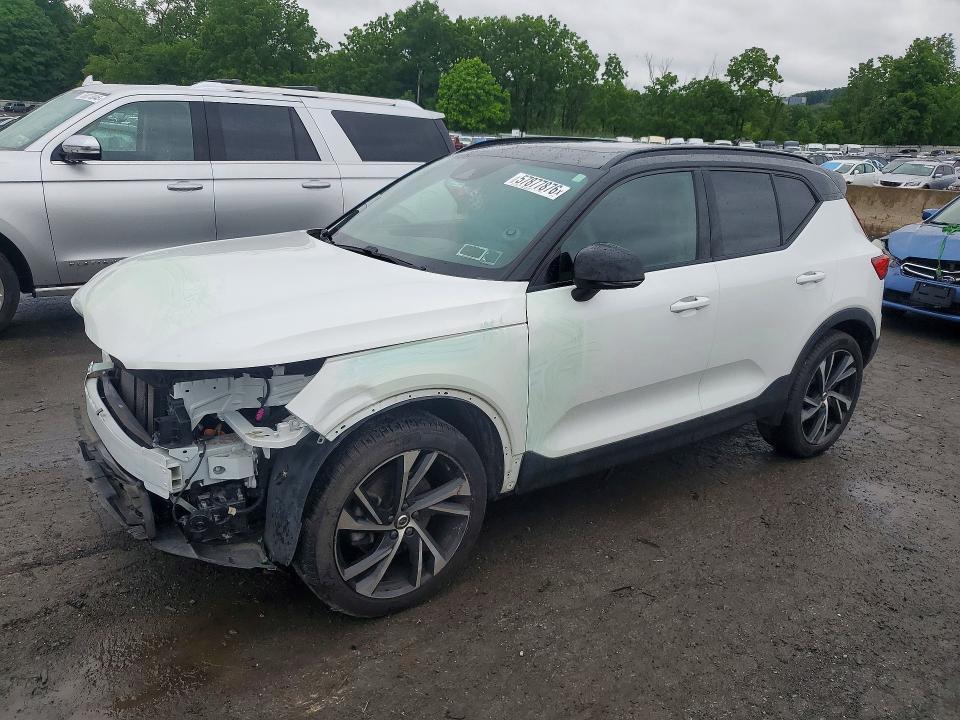 2019 Volvo Xc40 T5 R-design