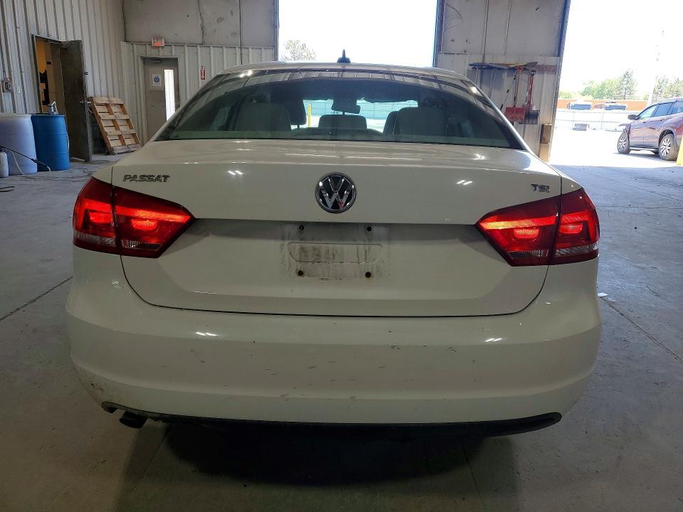2014 Volkswagen Passat s