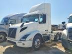2020 Volvo VNR Semi Truck