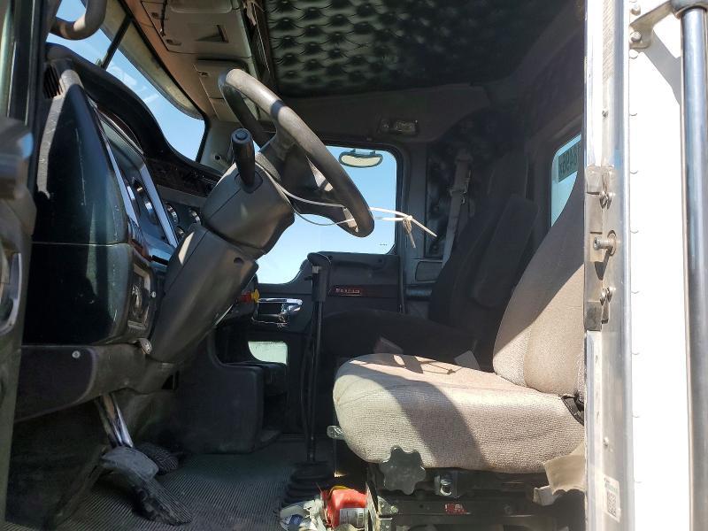 2007 Kenworth T800 Semi Truck