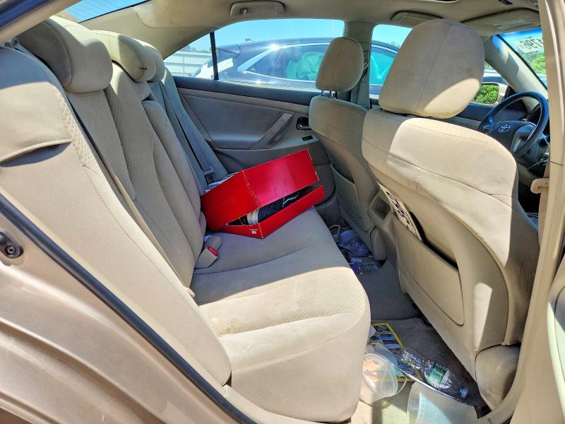 2009 Toyota Camry le