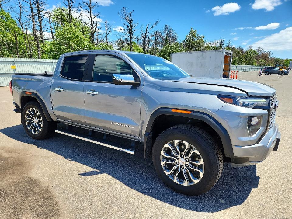 2025 GMC Canyon Denali
