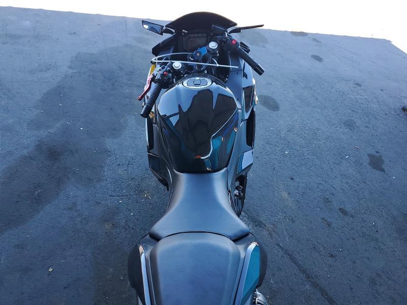 2025 Kawasaki EX500