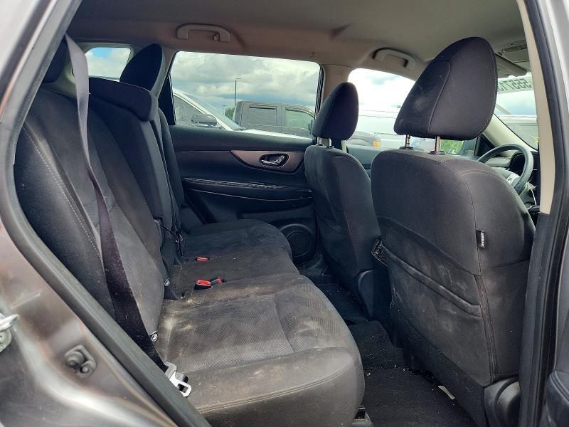 2016 Nissan Rogue sv