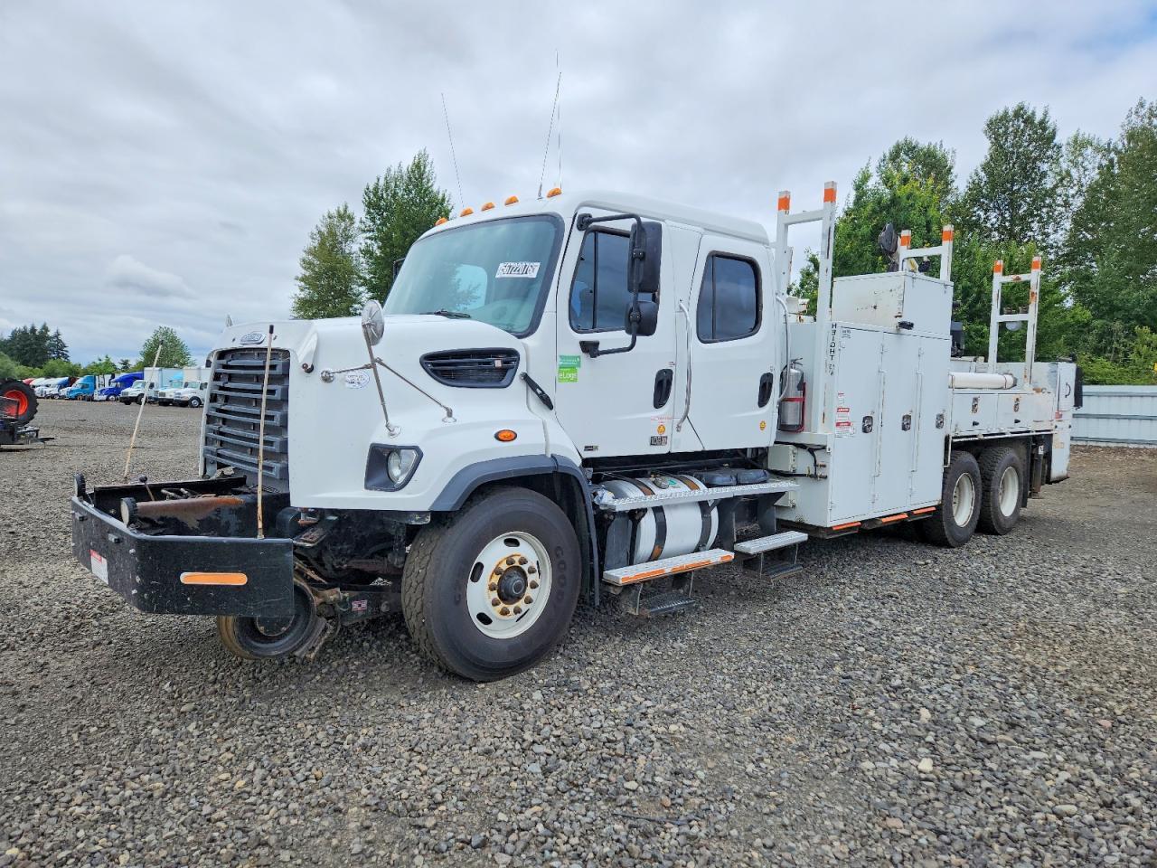 2015 Freightliner 108SD Utility / Service Truck