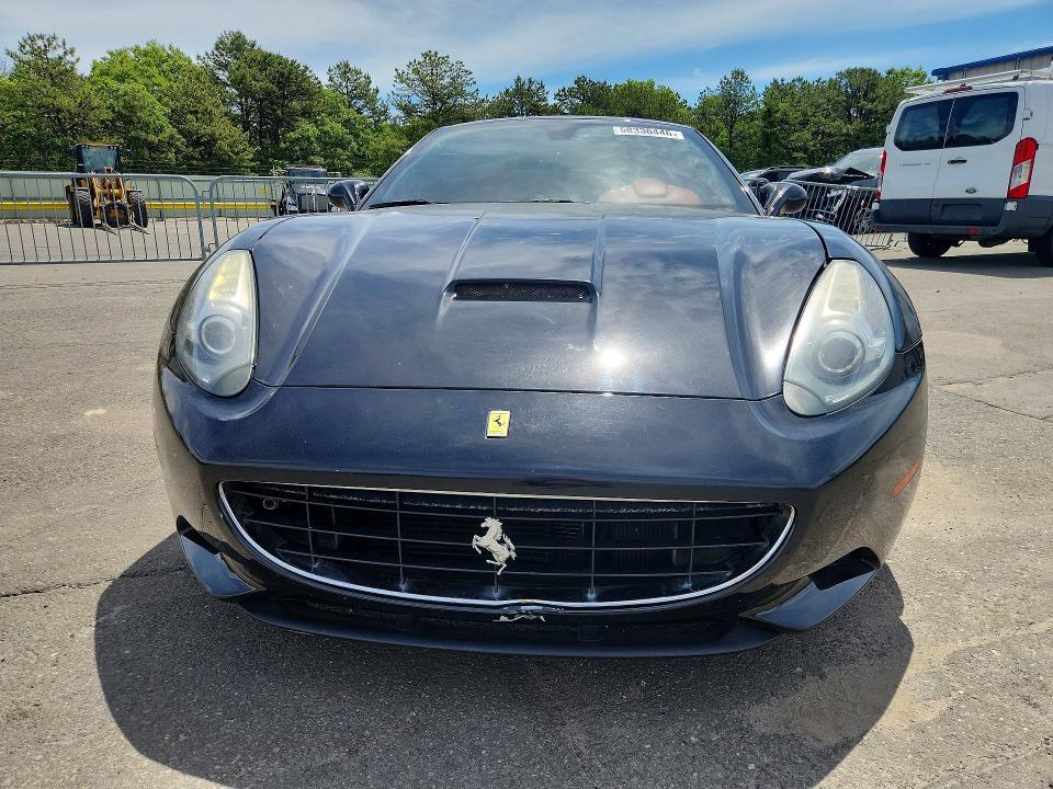 2010 Ferrari California