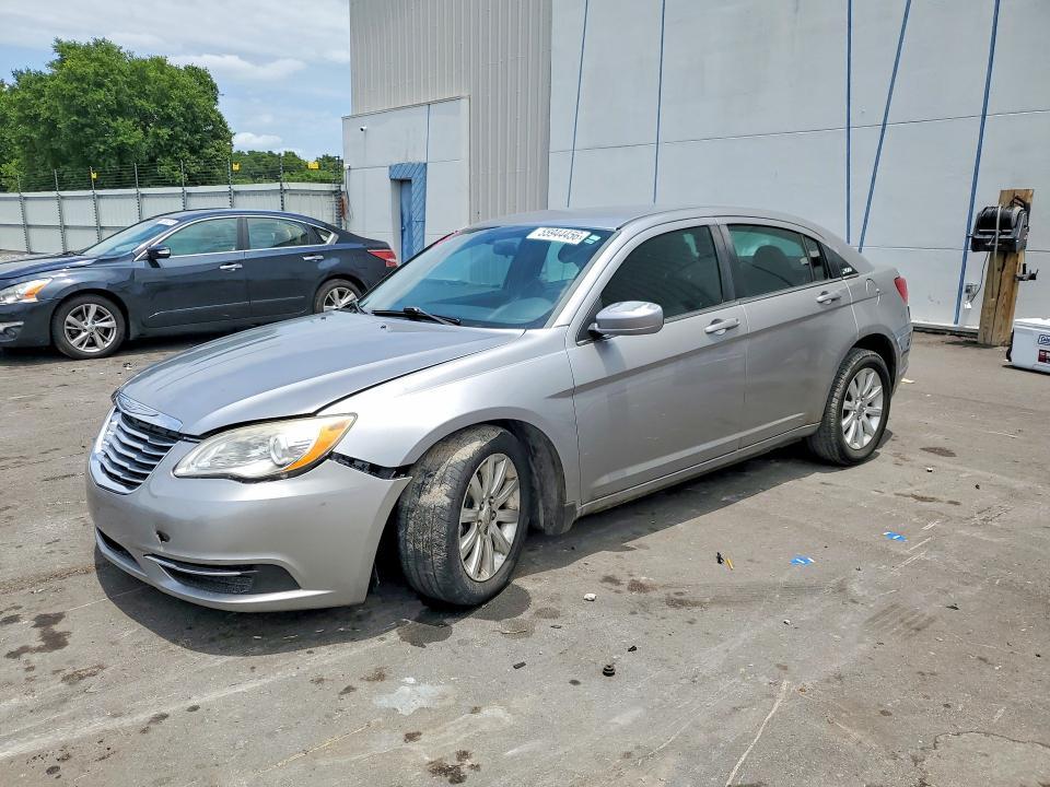 2013 Chrysler 200 Touring