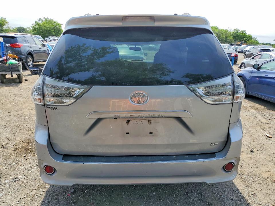 2014 Toyota Sienna