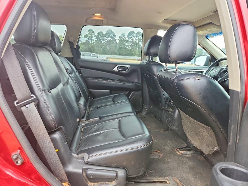 2015 Nissan Pathfinder sl