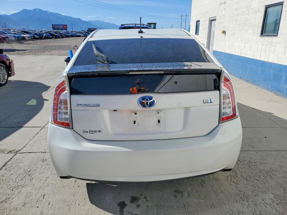 2015 Toyota Prius Three