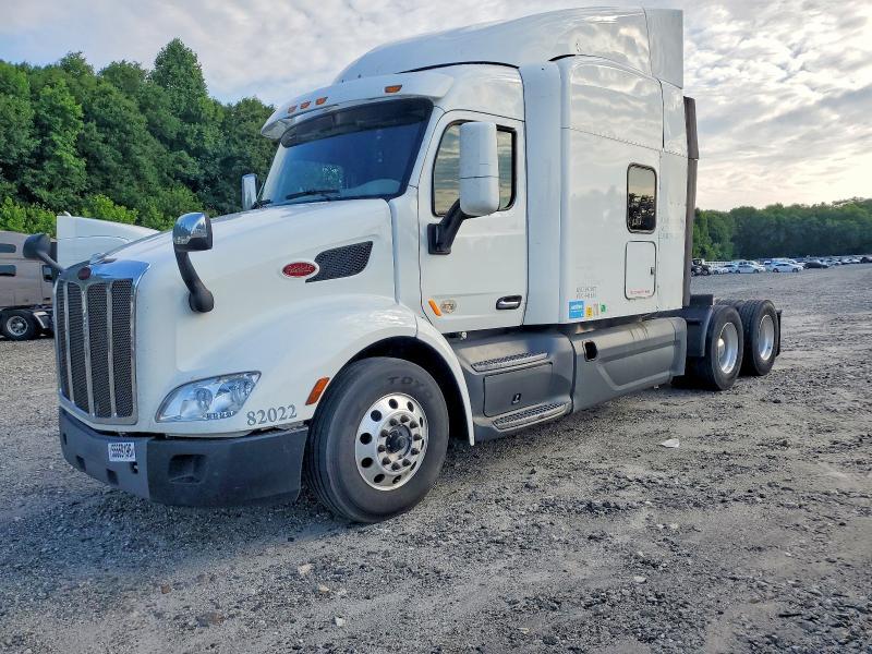 2019 Peterbilt 579 Semi Truck