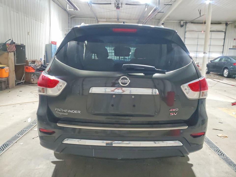 2015 Nissan Pathfinder sv